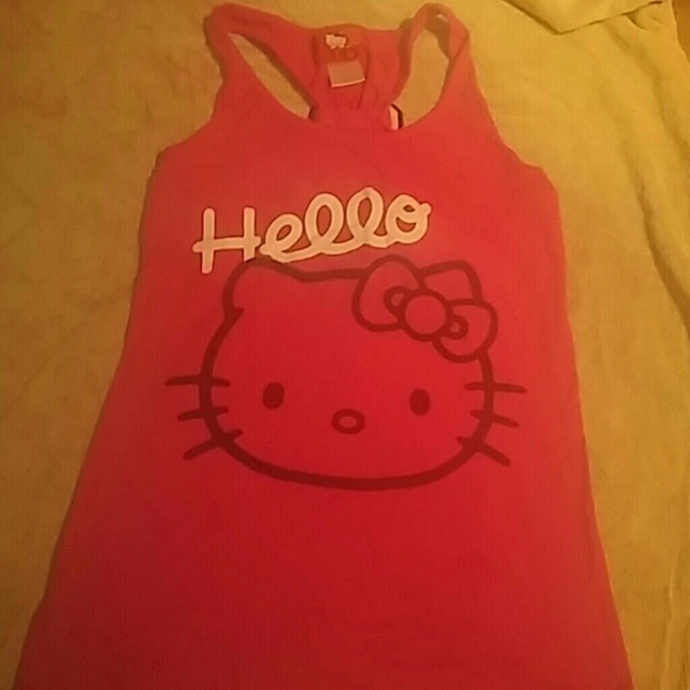 Sleeveless shirt